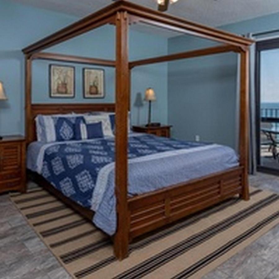 Phoenix VI By Brett Robinson Orange Beach Room photo